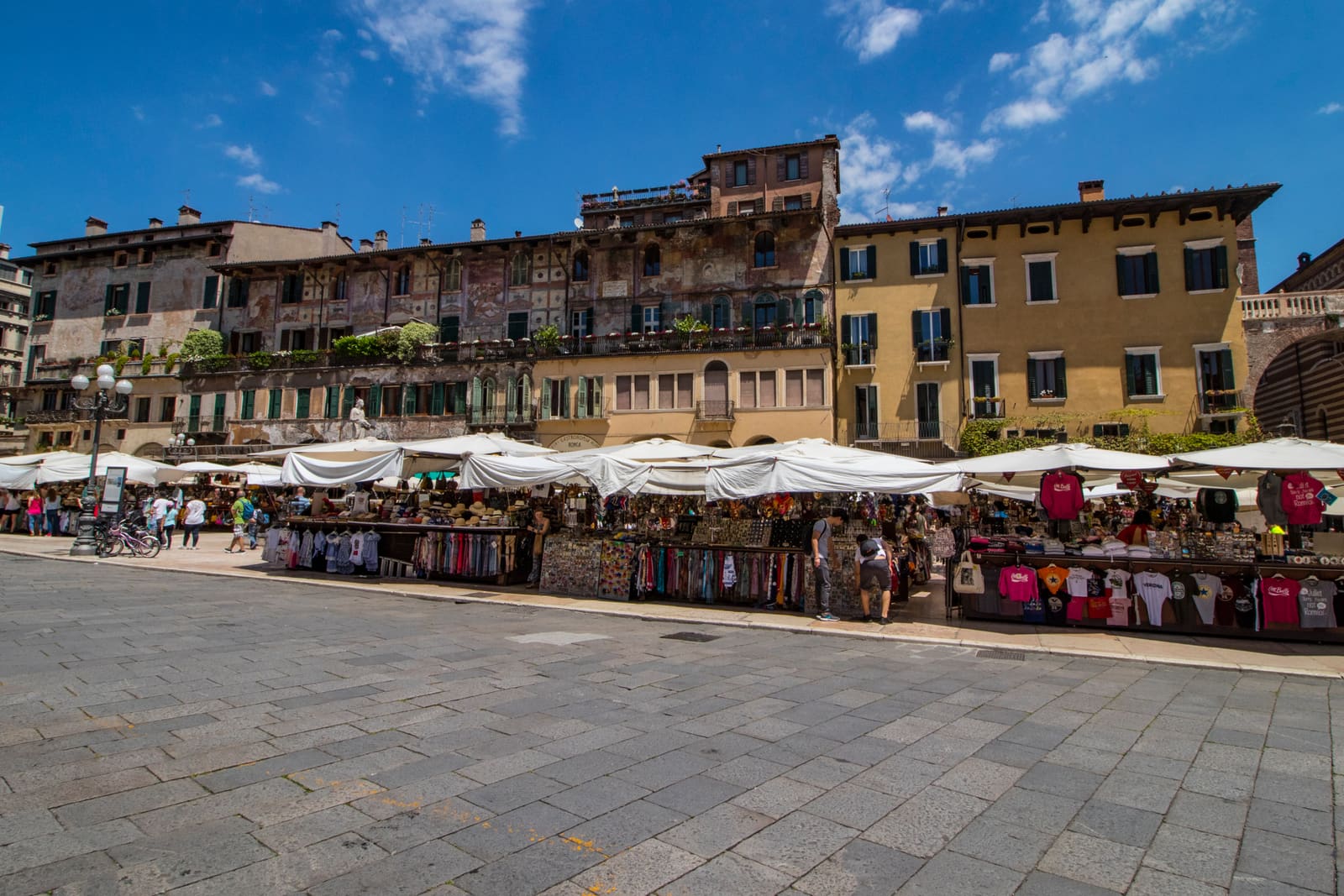 Mercato di Piazza delle Erbe 1/2